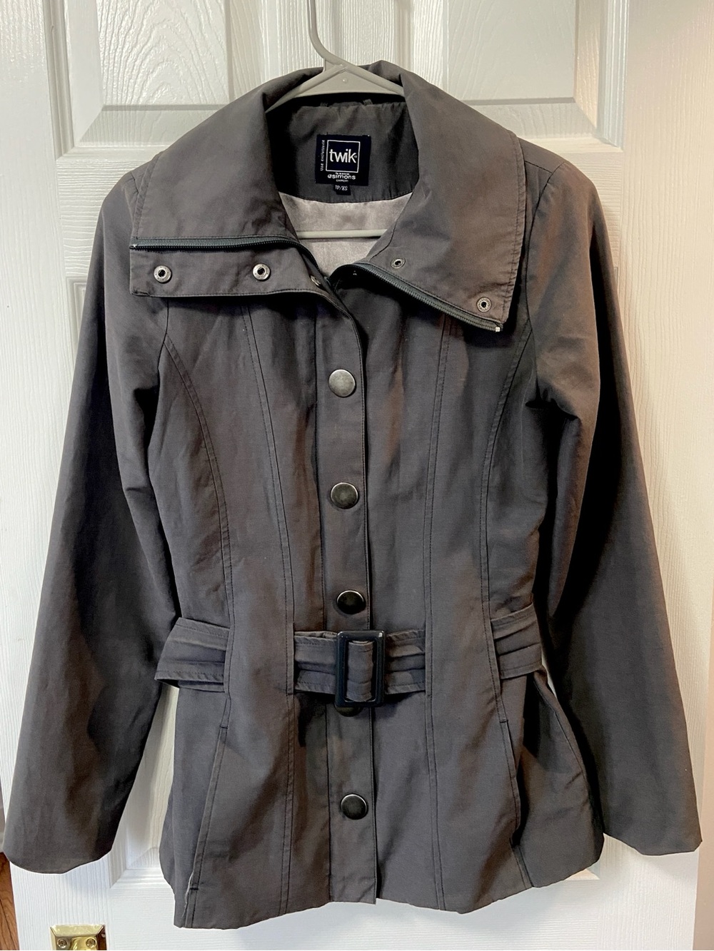 Gray Belted Short Trench Coat with Snap Front and Belt, XS